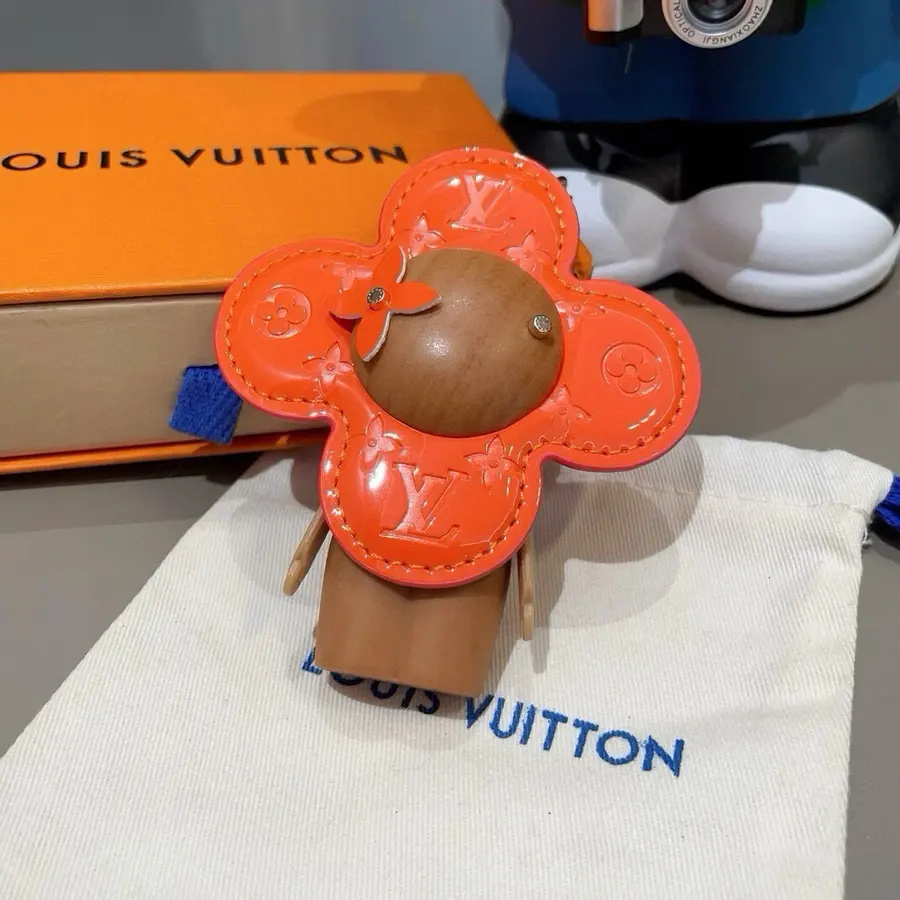 ルイ・ヴィトン（LOUIS VUITTON） コンパクト キーケース 男女兼用｜新品 03604E45