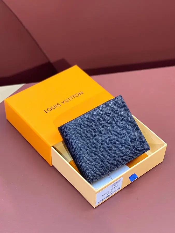 ルイ・ヴィトン（LOUIS VUITTON） コンパクト財布 新品 レディース 持ち歩きやすい｜046E2CE1の商品画像