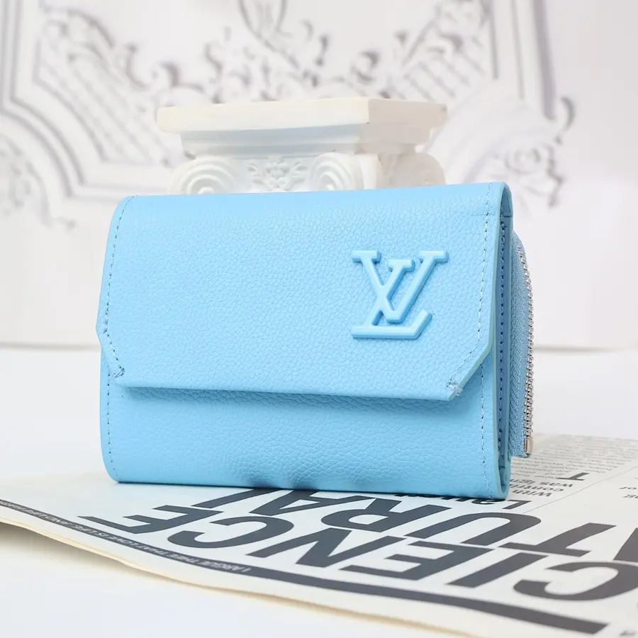 ルイ・ヴィトン（LOUIS VUITTON） コンパクト財布 持ち歩きやすい レディース｜新品 054C64C3