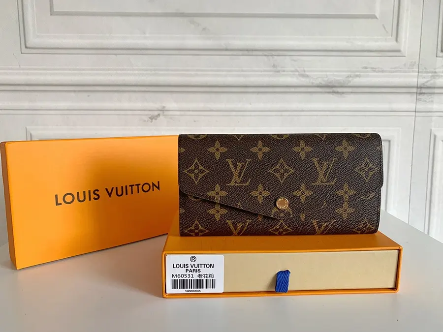 ルイ・ヴィトン（LOUIS VUITTON） レザー 財布 レディース｜新品 066F8A27