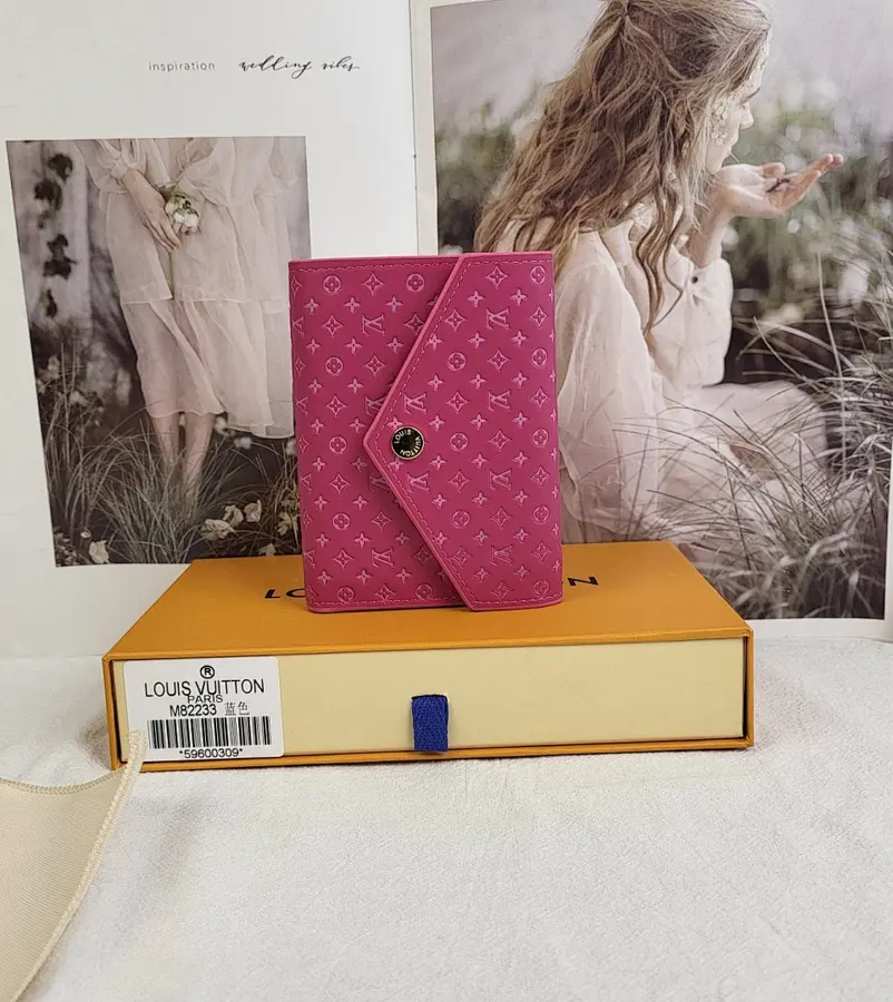 ルイ・ヴィトン（LOUIS VUITTON） ウォレット 新品 レディース レザー｜06BDDE2E