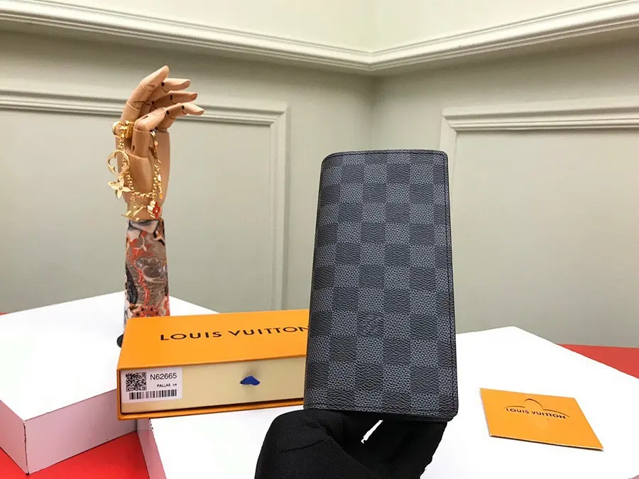 ルイ・ヴィトン(LOUIS VUITTON) メンズ ロングウォレット ロングタイプ|新品 06E169CAの商品画像