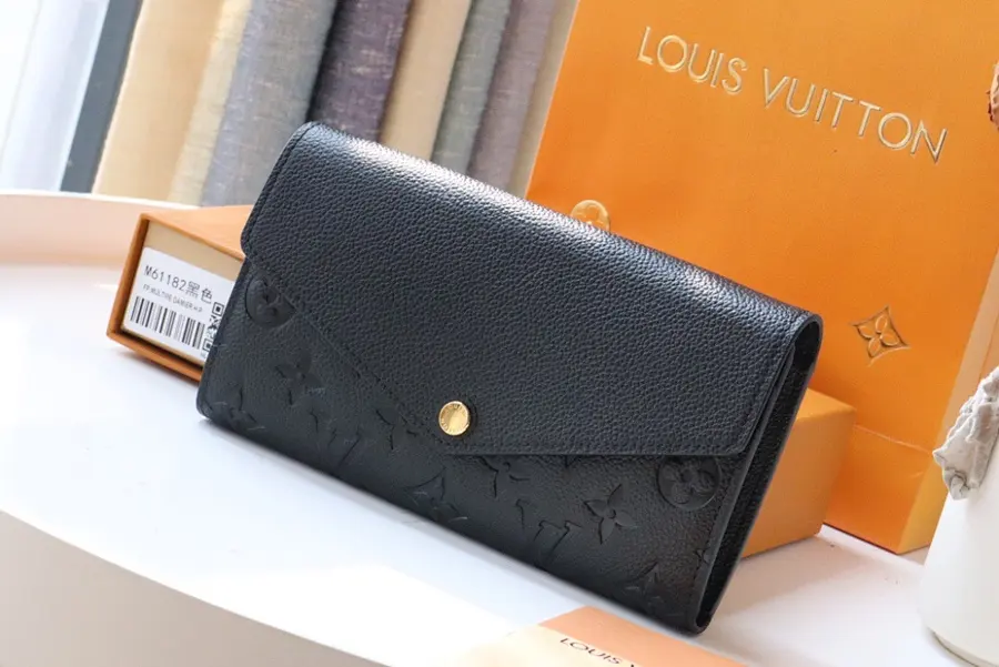 ルイ・ヴィトン(LOUIS VUITTON) レディース 長財布 レザー|新品 071430C4の商品画像