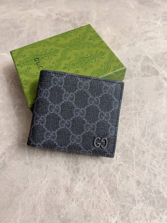 グッチ（GUCCI） コンパクト財布 新品 レディース 持ち歩きやすい｜0D310590