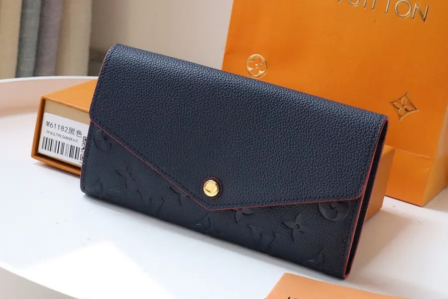 ルイ・ヴィトン（LOUIS VUITTON） 長財布 収納しやすい レディース｜新品 0DFF0E5F