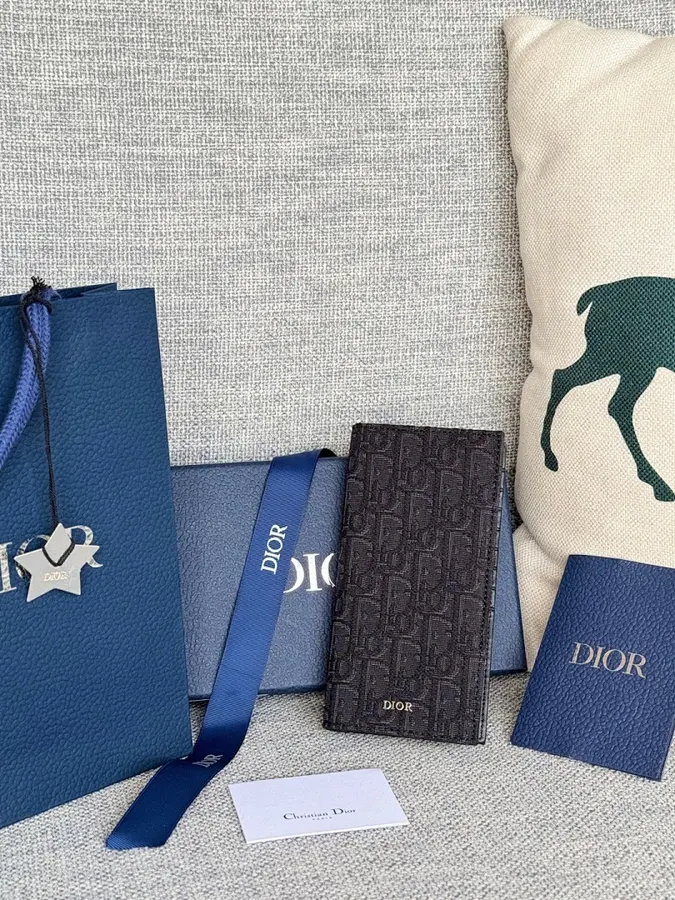 ディオール(DIOR) ロングウォレット レザー メンズ|新品 0E97DD68の商品画像