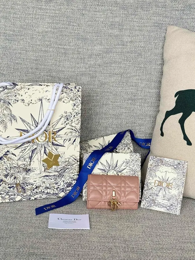 ディオール（DIOR） 男女兼用 カードホルダー レザー｜新品 108A38D2の商品画像