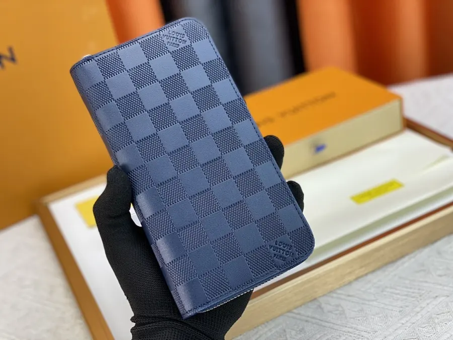 ルイ・ヴィトン（LOUIS VUITTON） ロングウォレット 新品 メンズ レザー｜109E6CDF
