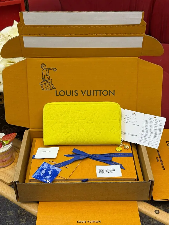 ルイ・ヴィトン（LOUIS VUITTON） 長財布 収納しやすい レディース｜新品 10B95C38