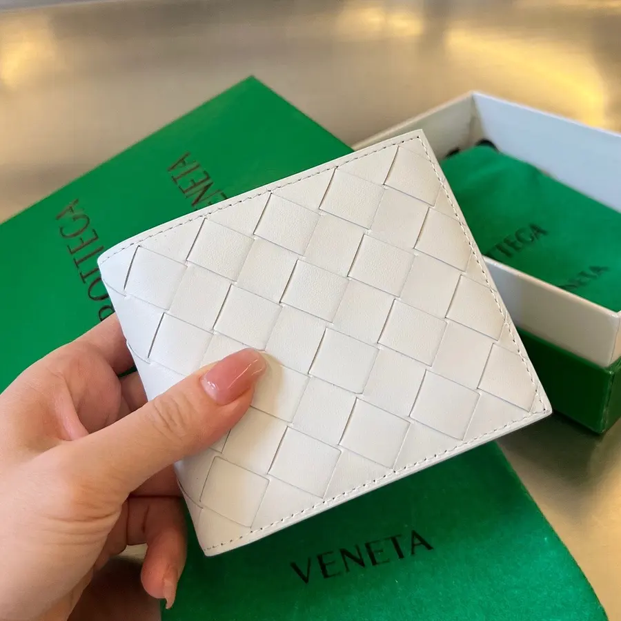 ボッテガ・ヴェネタ(BOTTEGA VENETA) メンズ ウォレット デイリー向け|新品 12E95617の商品画像