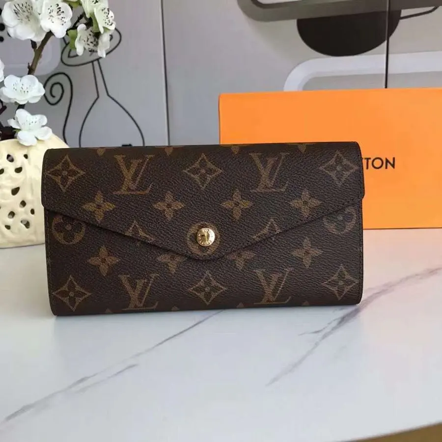 ルイ・ヴィトン(LOUIS VUITTON) 収納しやすい 長財布 レディース|新品 15932D8Aの商品画像