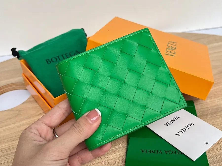 BOTTEGA VENETA ボッテガ・ヴェネタ（BOTTEGA VENETA） ウォレット レザー メンズ｜新品 16D09533