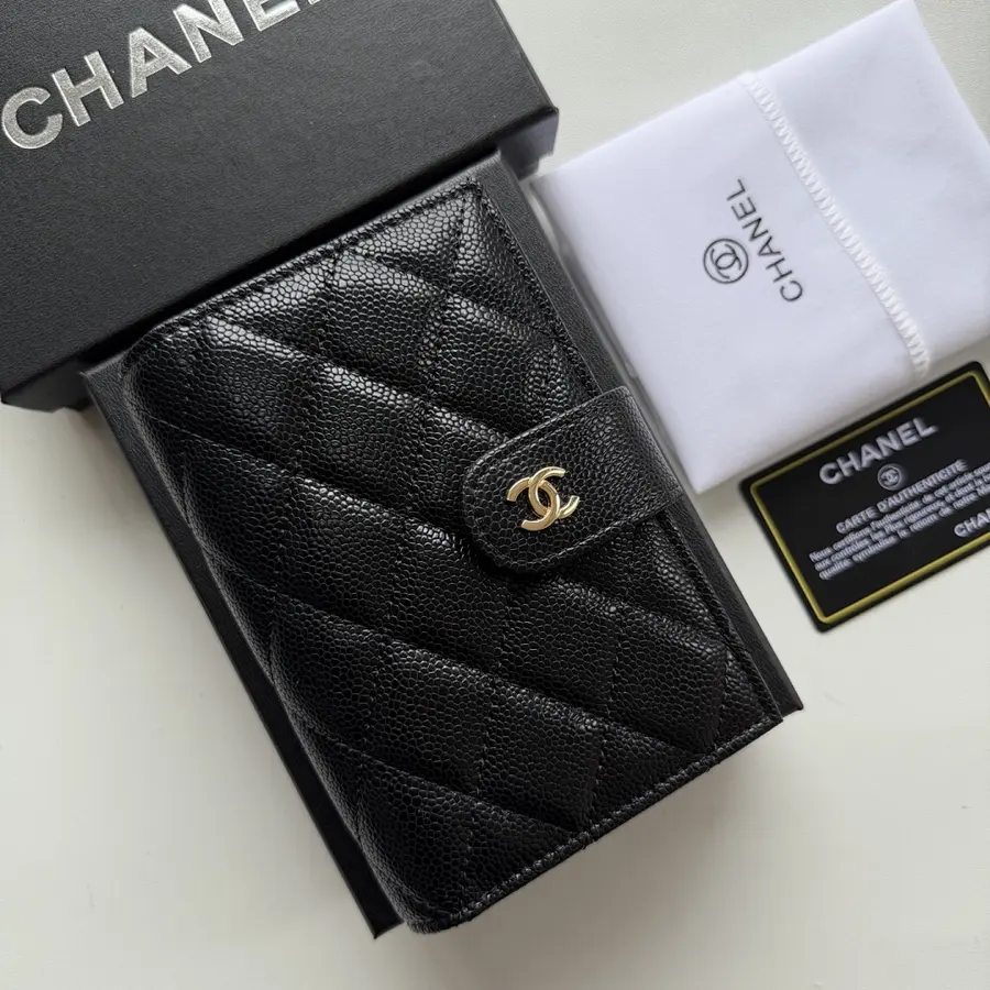 CHANEL シャネル（CHANEL） 持ち歩きやすい コンパクト財布 レディース｜新品 1721D82F