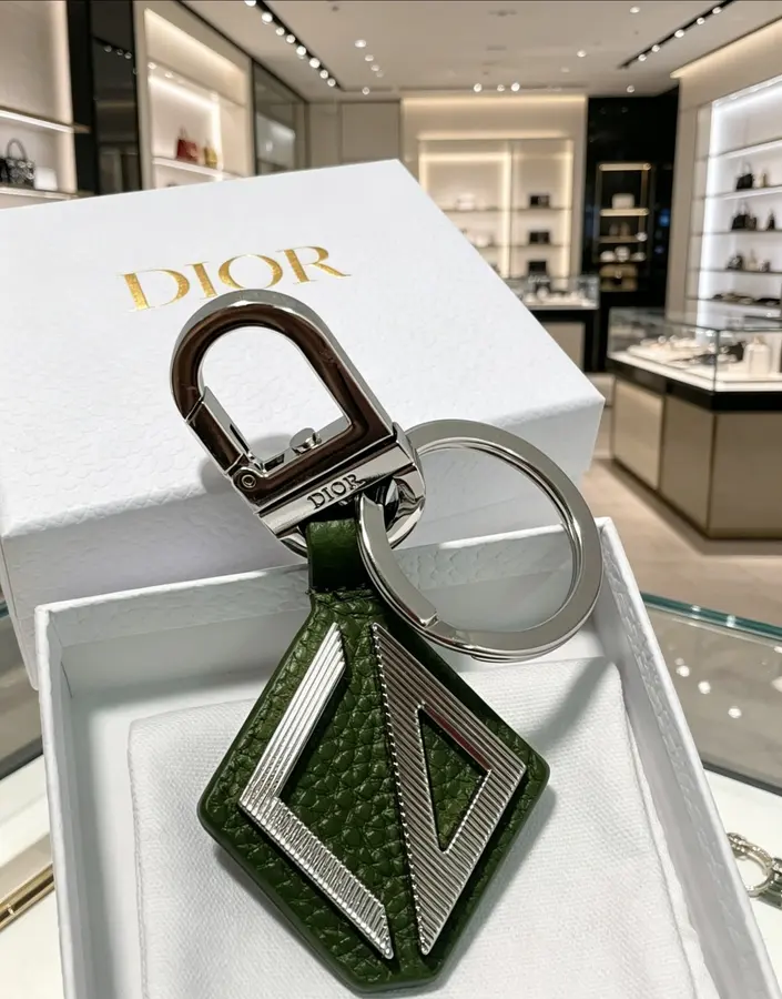 ディオール（DIOR） バッグアクセサリー キーホルダー 男女兼用｜新品 1B9A6A57