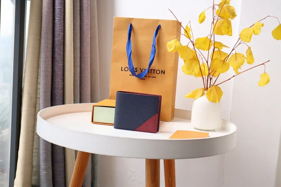 ルイ・ヴィトン（LOUIS VUITTON） レザー ミニ財布 メンズ｜新品 1D756EE8