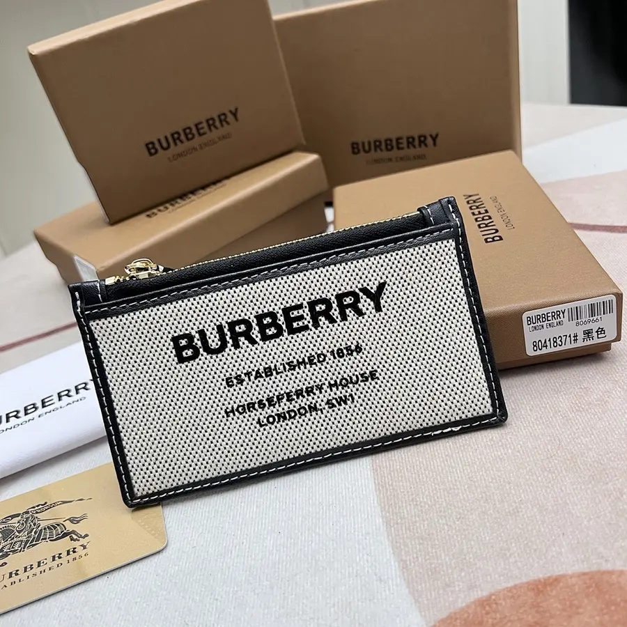 BURBERRY バーバリー（BURBERRY） カードホルダー 新品 男女兼用 コンパクト｜1EE5D905