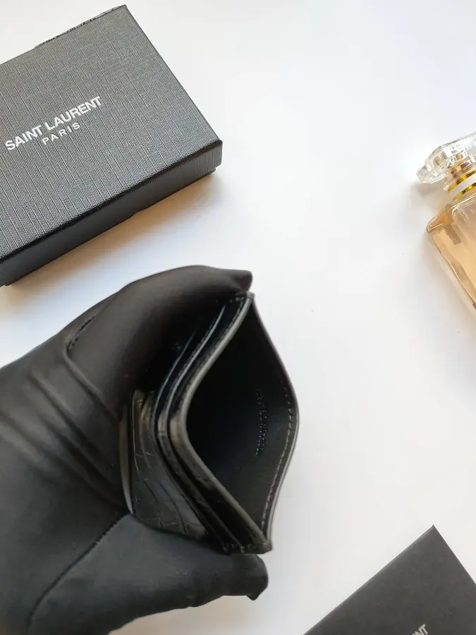 SAINT LAURENT サンローラン（SAINT LAURENT） コンパクト カードケース 男女兼用｜新品 1F4DD495