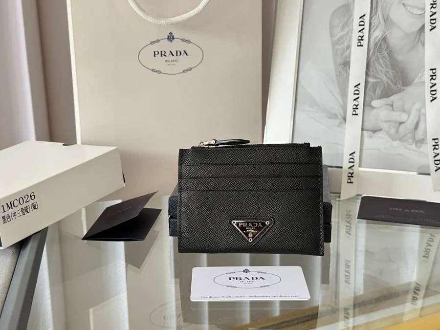 PRADA プラダ（PRADA） 男女兼用 カードケース スリム｜新品 20570E6F