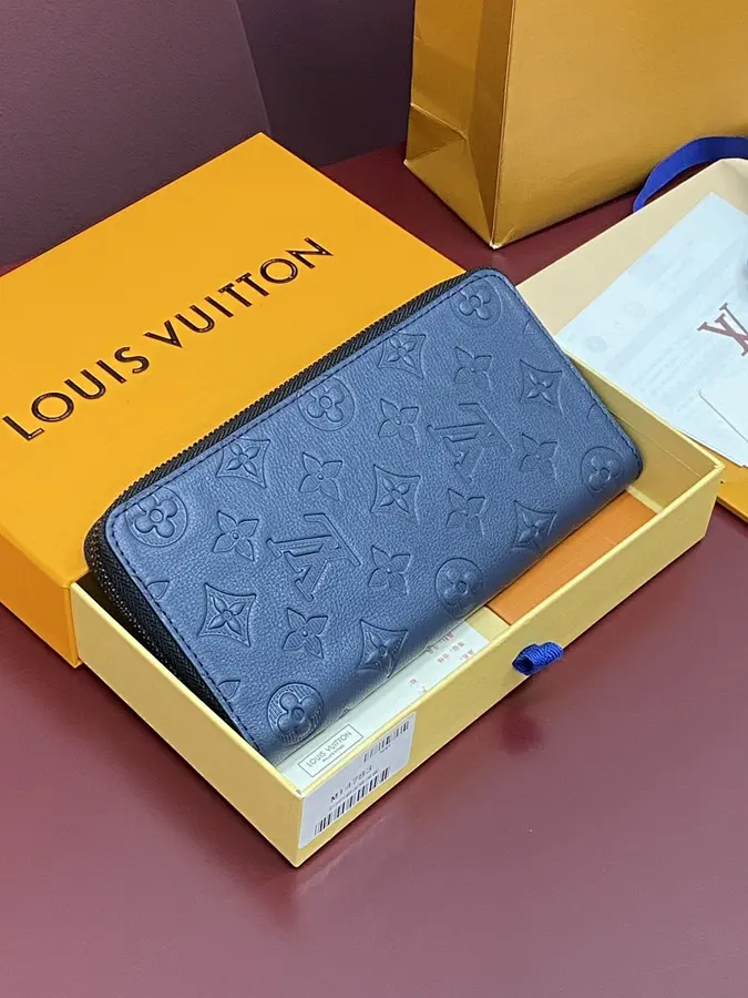 ルイ・ヴィトン（LOUIS VUITTON） 収納しやすい 長財布 レディース｜新品 20A43F9A