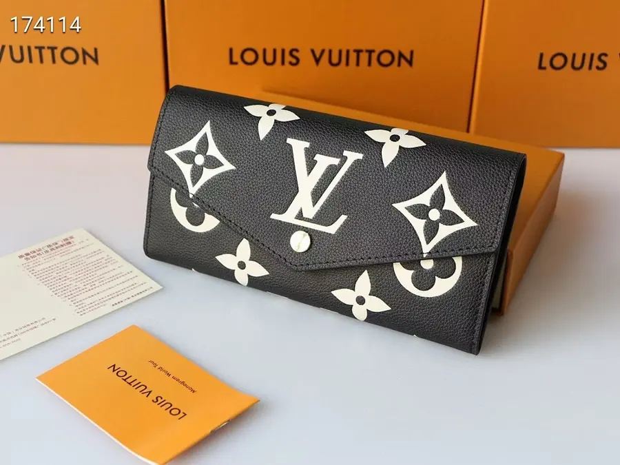ルイ・ヴィトン（LOUIS VUITTON） ロングタイプ ロングウォレット レディース｜新品 217E5D22