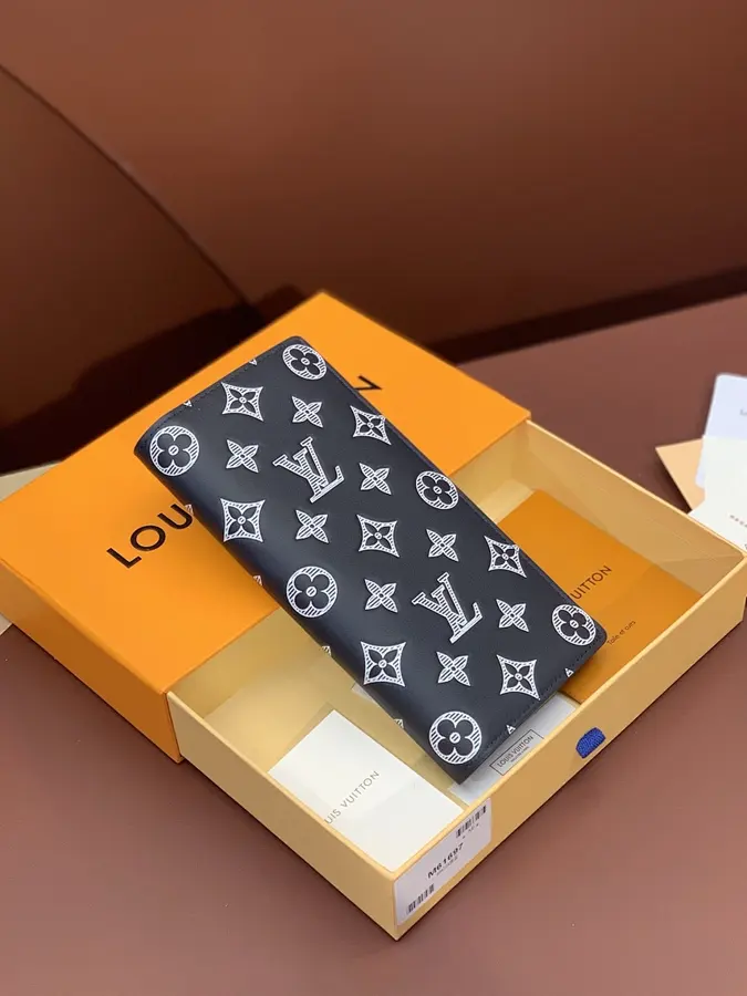 ルイ・ヴィトン（LOUIS VUITTON） ロングウォレット 新品 メンズ レザー｜220236A2