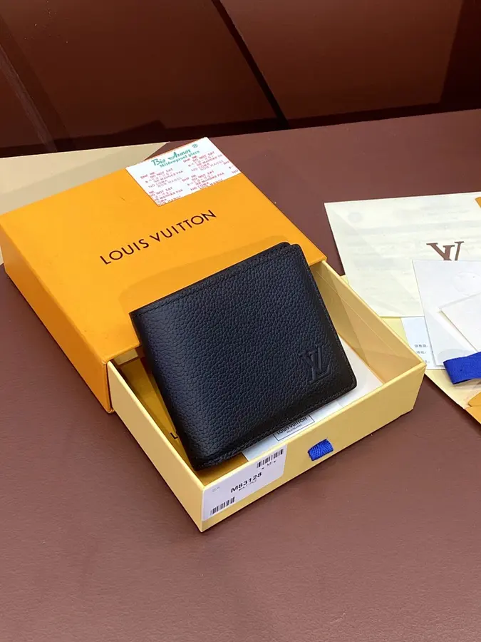 ルイ・ヴィトン（LOUIS VUITTON） ミニ財布 新品 メンズ コンパクト｜2211B9D8