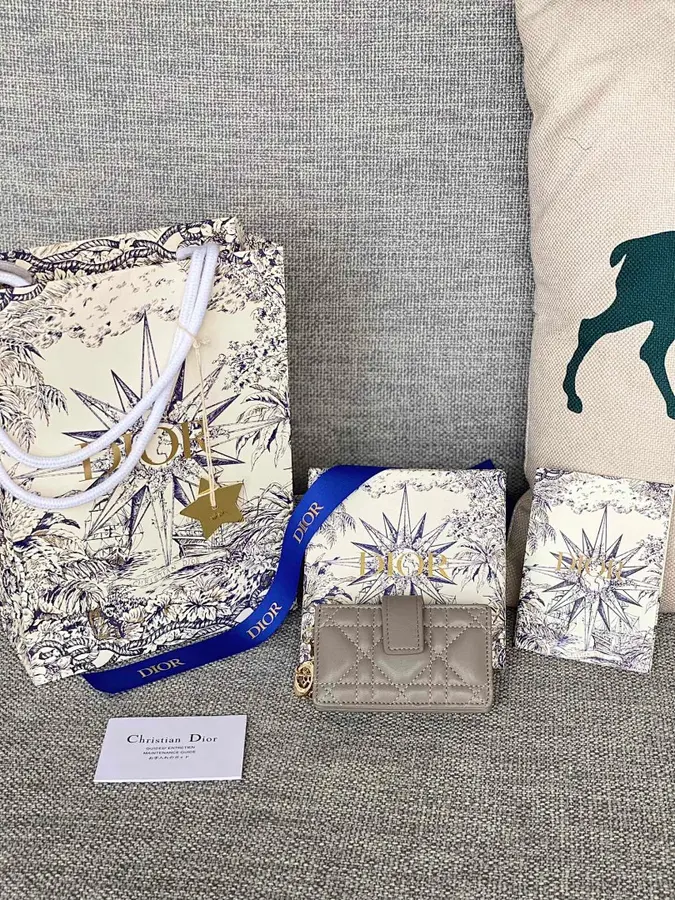 ディオール（DIOR） カードホルダー レザー レディース｜新品 22D16389