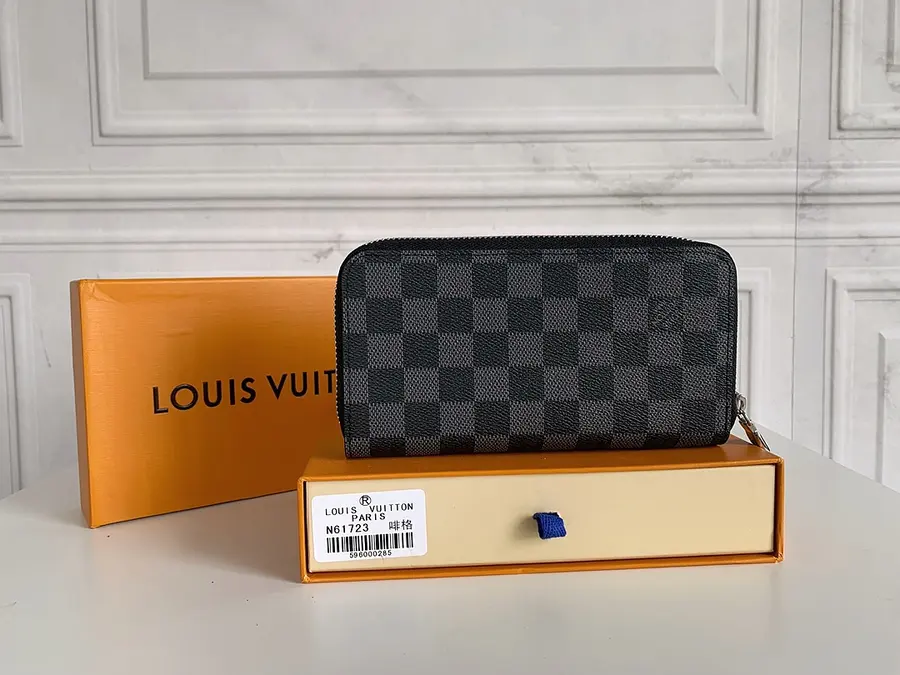ルイ・ヴィトン（LOUIS VUITTON） レディース 長財布 収納しやすい｜新品 245429E6