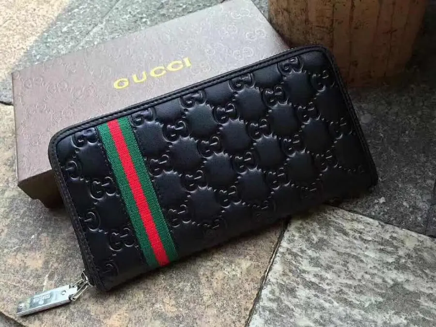 グッチ（GUCCI） メンズ 長財布 収納しやすい｜新品 24AA6017の商品画像