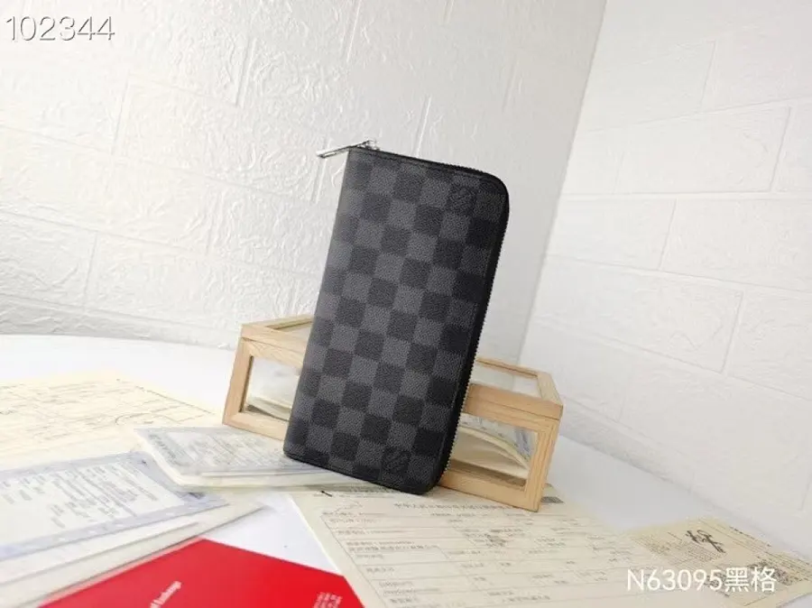 ルイ・ヴィトン（LOUIS VUITTON） 財布 デイリー向け メンズ｜新品 2885748Aの商品画像