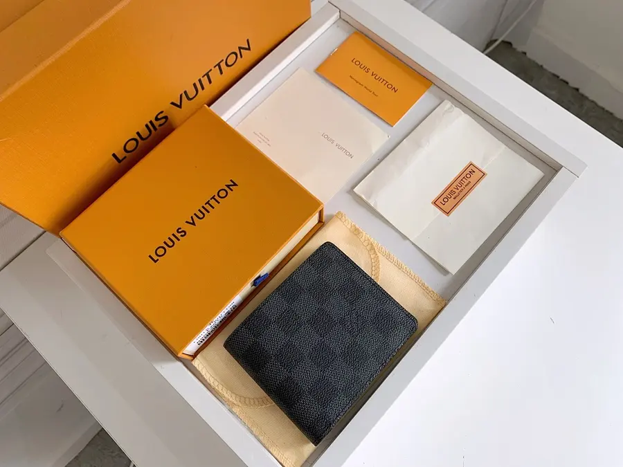 ルイ・ヴィトン(LOUIS VUITTON) ウォレット デイリー向け レディース|新品 29D7CCD5の商品画像