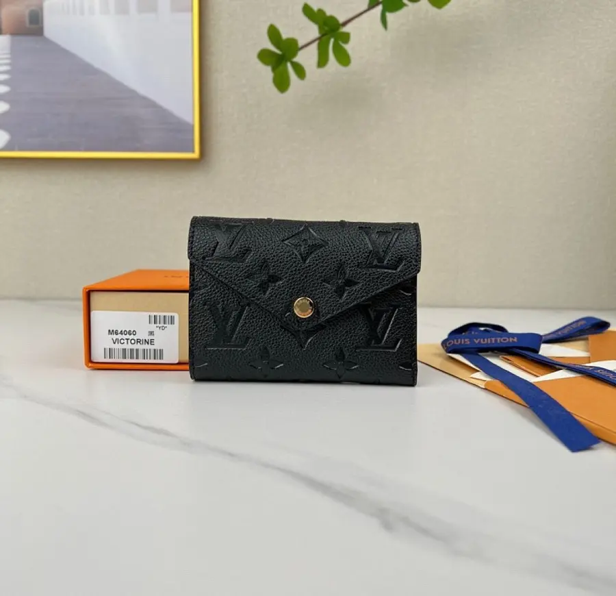 ルイ・ヴィトン（LOUIS VUITTON） ミニ財布 持ち歩きやすい レディース｜新品 2A532FC5