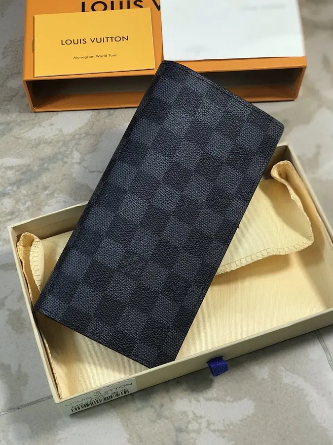 ルイ・ヴィトン（LOUIS VUITTON） メンズ 財布 デイリー向け｜新品 2AD71294