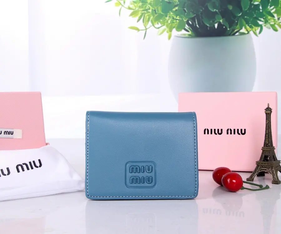 MIU MIU ミュウミュウ（MIU MIU） レザー ミニ財布 レディース｜新品 3015E43E