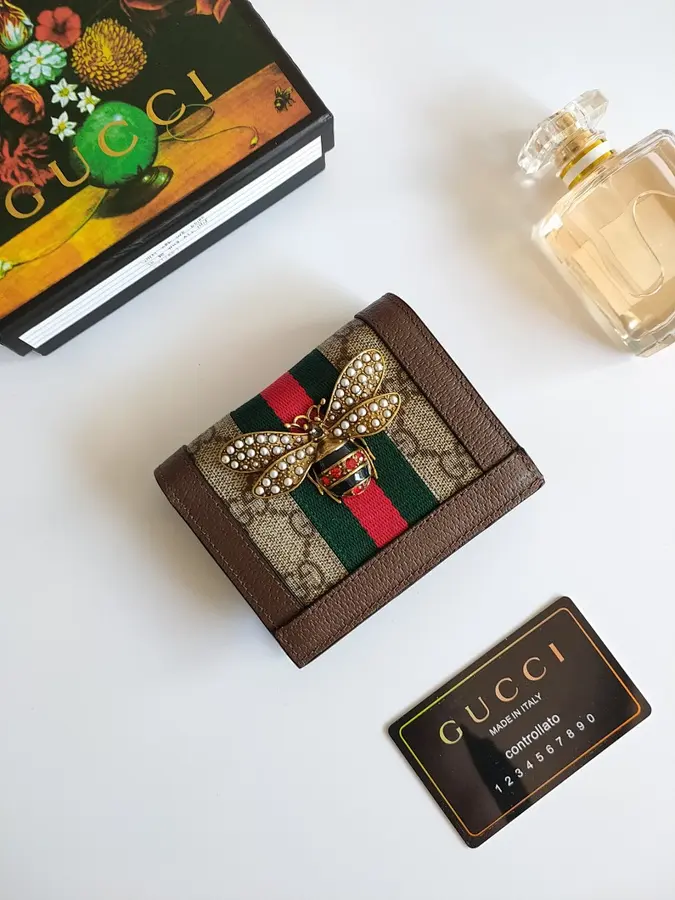 グッチ(GUCCI) 財布 レザー メンズ|新品 307F888Fの商品画像