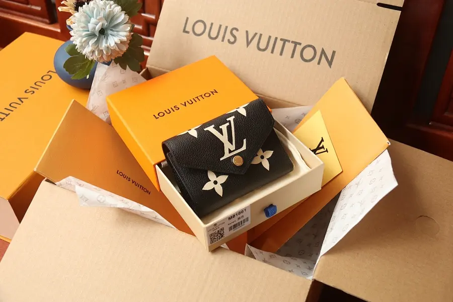 ルイ・ヴィトン（LOUIS VUITTON） レディース ミニ財布 コンパクト｜新品 31546F92