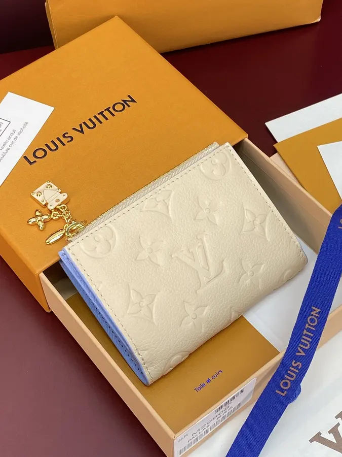 ルイ・ヴィトン(LOUIS VUITTON) レザー ミニ財布 レディース|新品 31690BB5の商品画像
