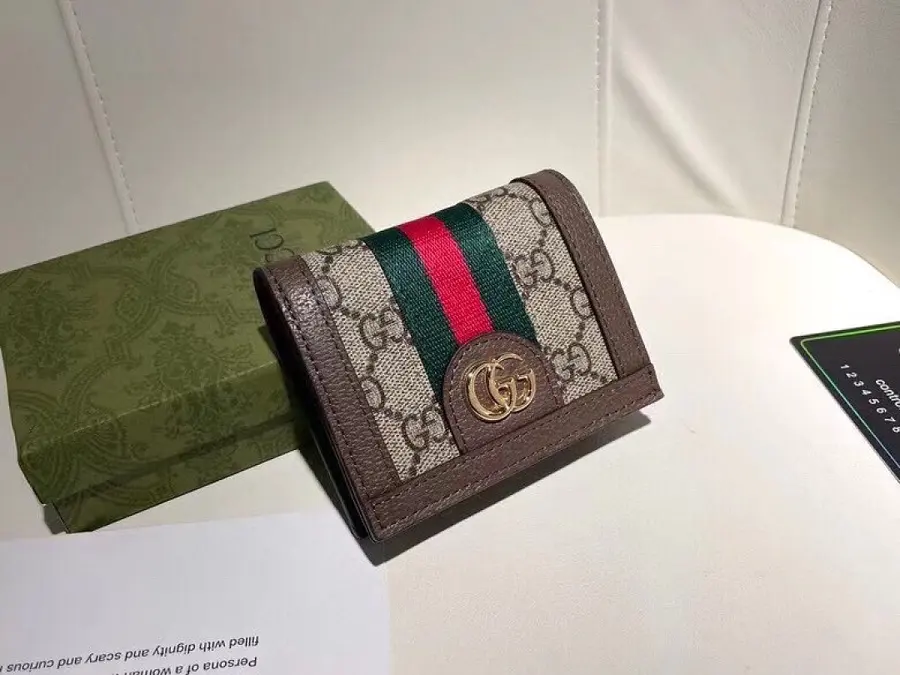 グッチ（GUCCI） ミニ財布 コンパクト メンズ｜新品 340672A2
