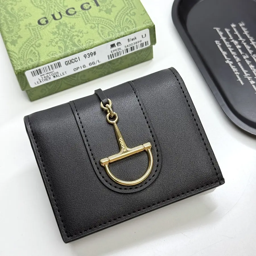グッチ（GUCCI） ミニ財布 新品 レディース 持ち歩きやすい｜3472F09Cの商品画像