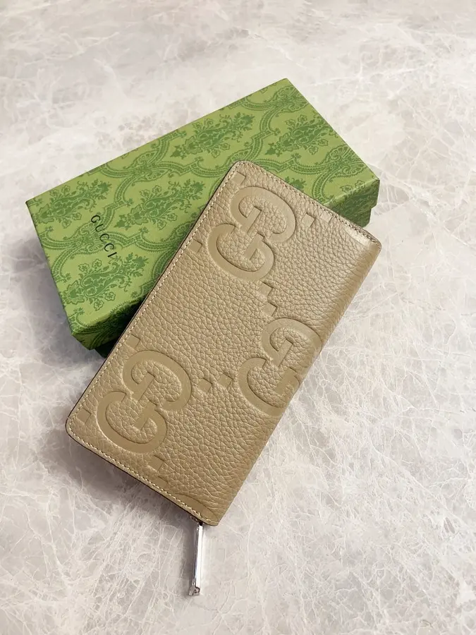 グッチ（GUCCI） レディース 長財布 ロングタイプ｜新品 351D4233の商品画像