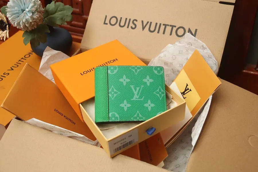 ルイ・ヴィトン（LOUIS VUITTON） レディース ミニ財布 コンパクト｜新品 352C1367