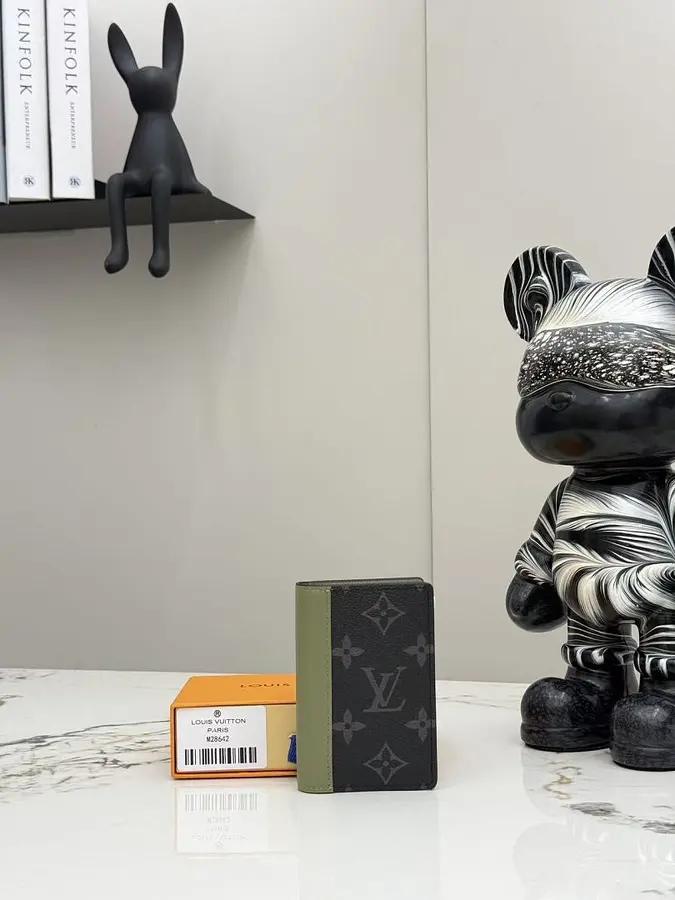 ルイ・ヴィトン（LOUIS VUITTON） ミニ財布 新品 レディース 持ち歩きやすい｜35F05B94