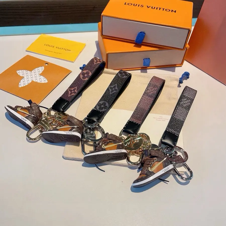 ルイ・ヴィトン(LOUIS VUITTON) キーケース 新品 男女兼用 モノグラム|37D1F2CFの商品画像