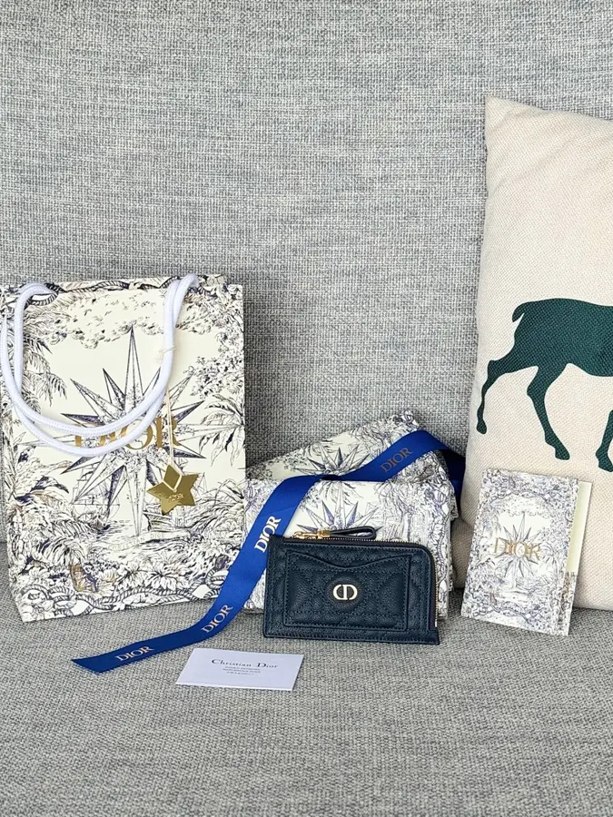 ディオール(DIOR) 男女兼用 カードホルダー レザー|新品 381BD750の商品画像