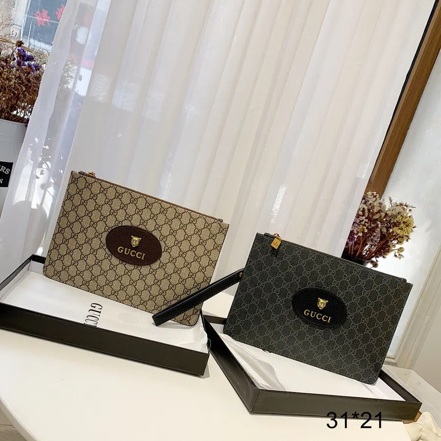 グッチ（GUCCI） クラッチバッグ レザー メンズ｜新品 39A1EE63の商品画像