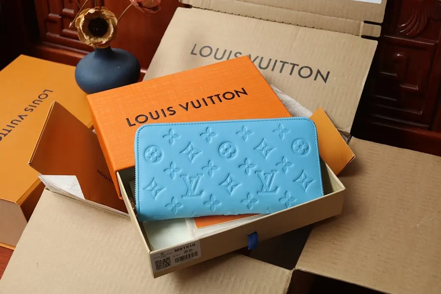 ルイ・ヴィトン（LOUIS VUITTON） レディース 長財布 レザー｜新品 3AD60122