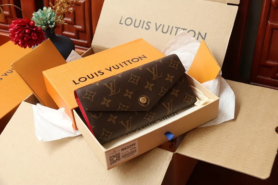 ルイ・ヴィトン（LOUIS VUITTON） レザー ロングウォレット レディース｜新品 3BFB77FB
