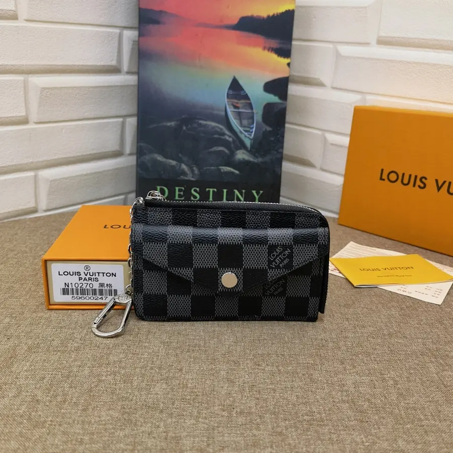 ルイ・ヴィトン（LOUIS VUITTON） カードホルダー コンパクト レディース｜新品 3D6F42A2