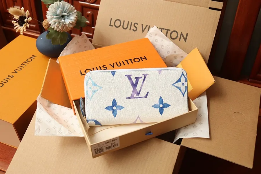 ルイ・ヴィトン(LOUIS VUITTON) ロングウォレット レザー レディース|新品 40722645の商品画像