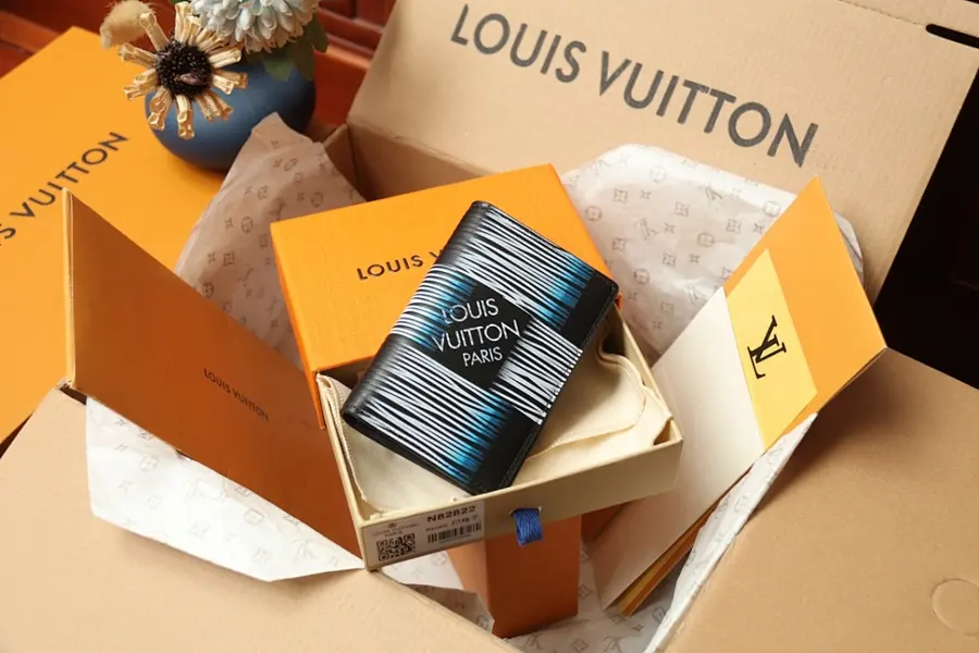 ルイ・ヴィトン（LOUIS VUITTON） ミニ財布 新品 レディース コンパクト｜40CE26E7